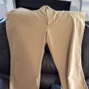 Under armour size 46 men’s pants